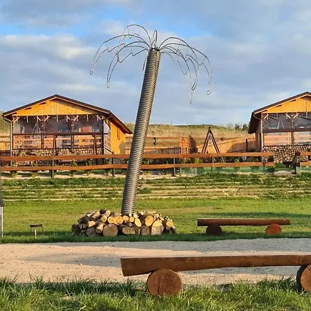 Siedlisko Nr 4a Nad Jeziorem Skarlinskim, Jezioro, Mazury, Letniskowe Kurzetnik