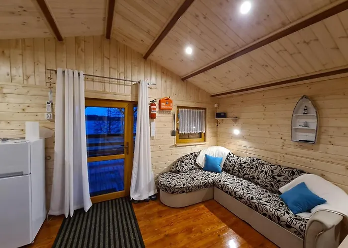 Siedlisko Nr 4a Nad Jeziorem Skarlinskim, Jezioro, Mazury, Letniskowe Holiday home *